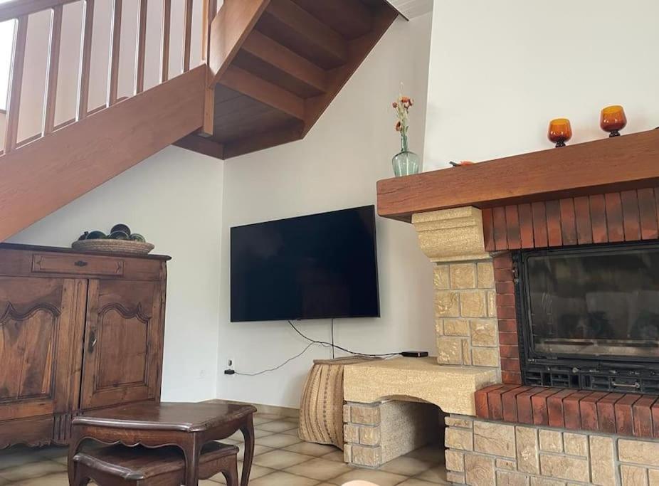 Maison Familiale La Vernelle Ngoại thất bức ảnh